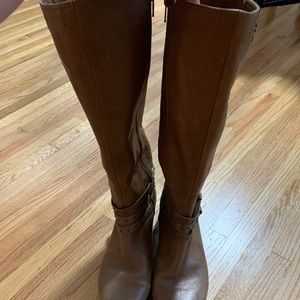 Nine West leather boot size 8.5
